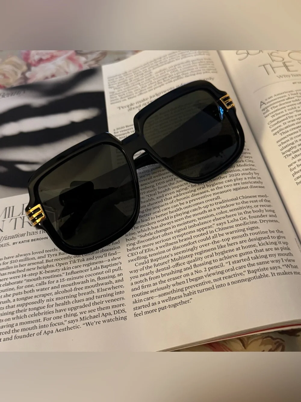 Gucci oversized black and gold sunglasses